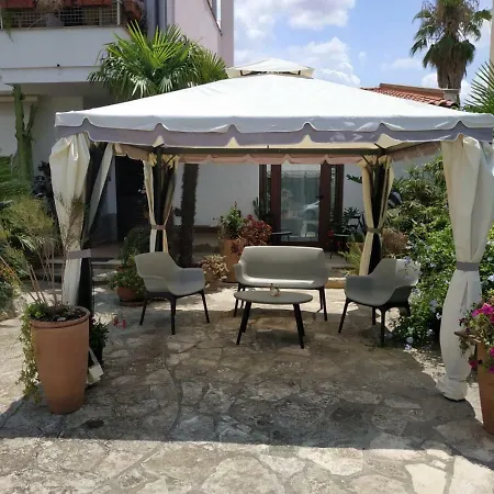 Tra I Mari Del Salento לצ'ה